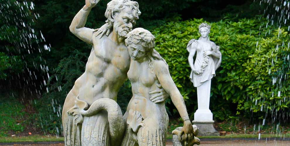 Garden statues